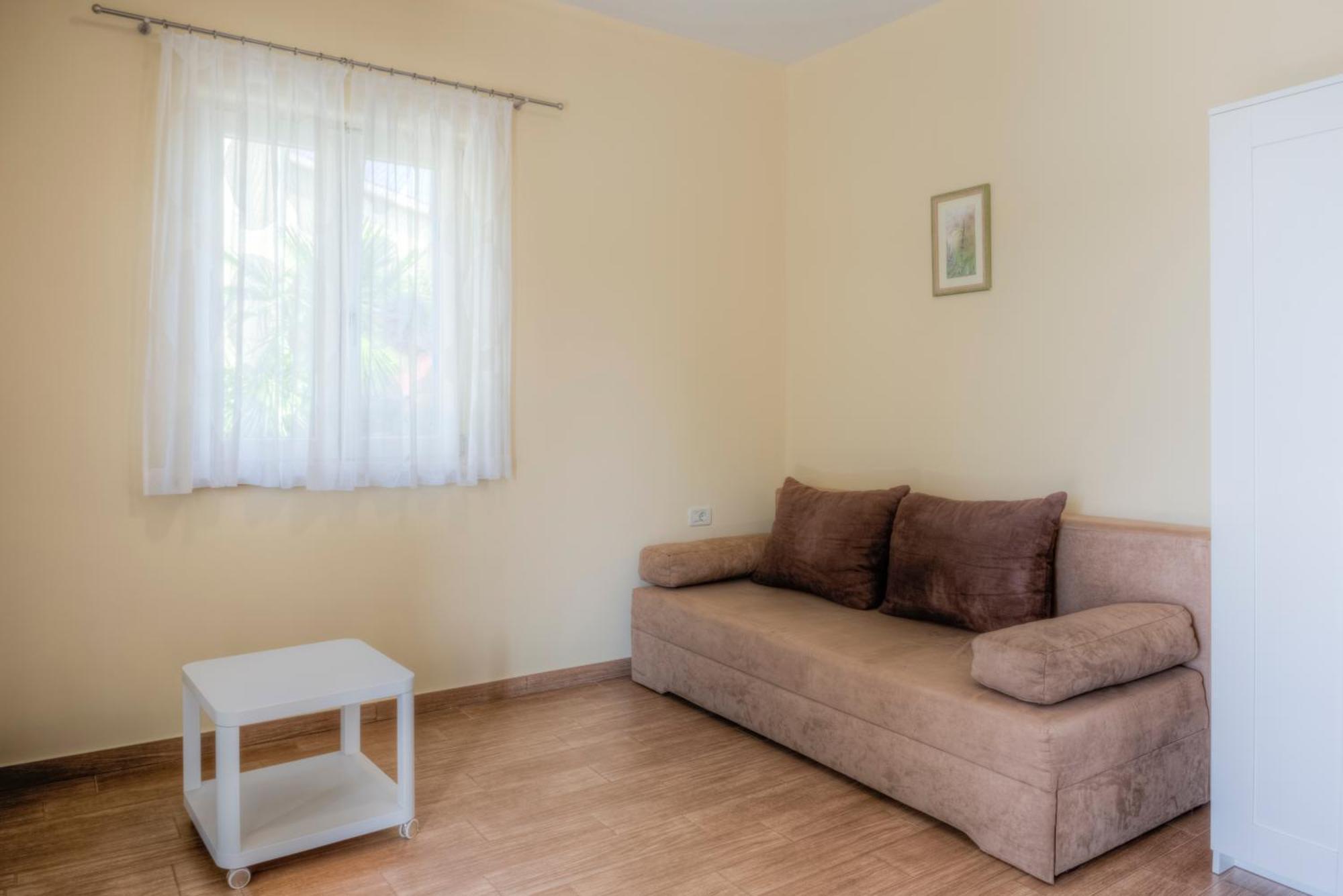 Apartment In Villa Moletto Seaside & Relax - 4 Guests Lovrecica  Exterior photo